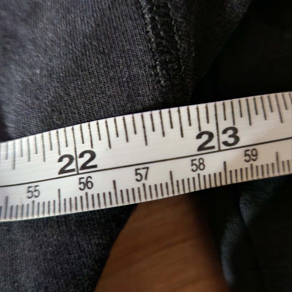 Lululemon Size 6 Black Cowl Neck Sweatshirt Worn In‎ - Picture 6 of 8